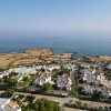 Complesso residenziale vicino al mare.